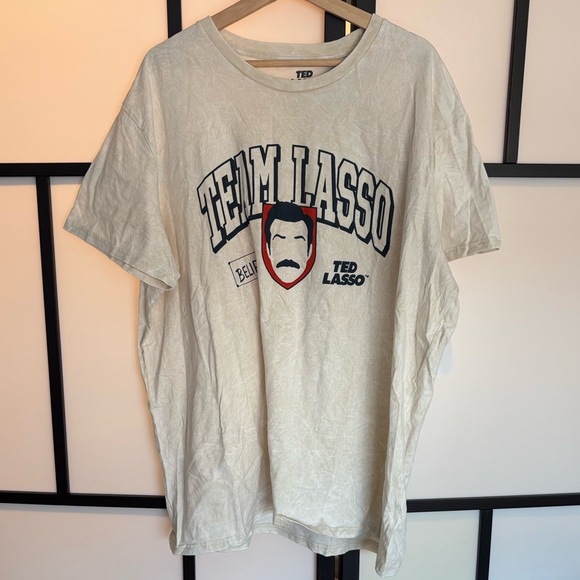 Ted Lasso TEAM LASSO “BELIEVE” short sleeve t-shirt. Size 3XL. NWT - Picture 1 of 11
